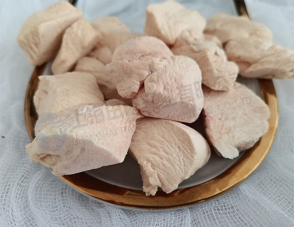 凍干雞肉，寵物食品真空冷凍干燥技術(shù)凍干加工雞胸肉